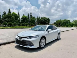 Dịch vụ Thuê Xe 5 chỗ