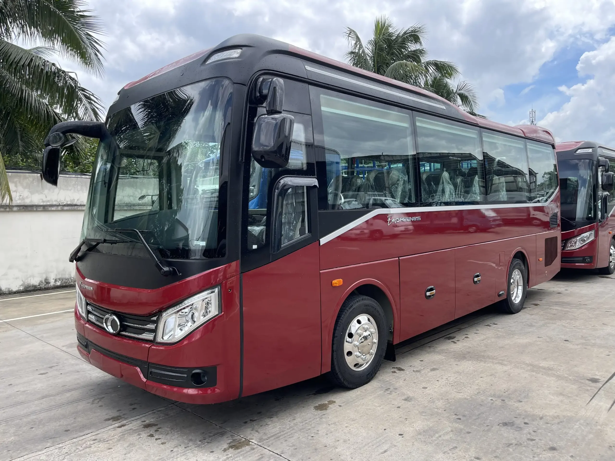 Thê xe Limousine 19 chỗ