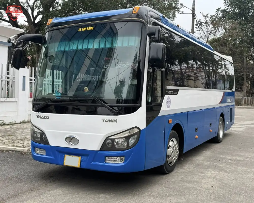 Xe Thaco Town là giải pháp thuê xe đi Tây Ninh tối ưu nhất cho nhóm từ 20 - 28 người